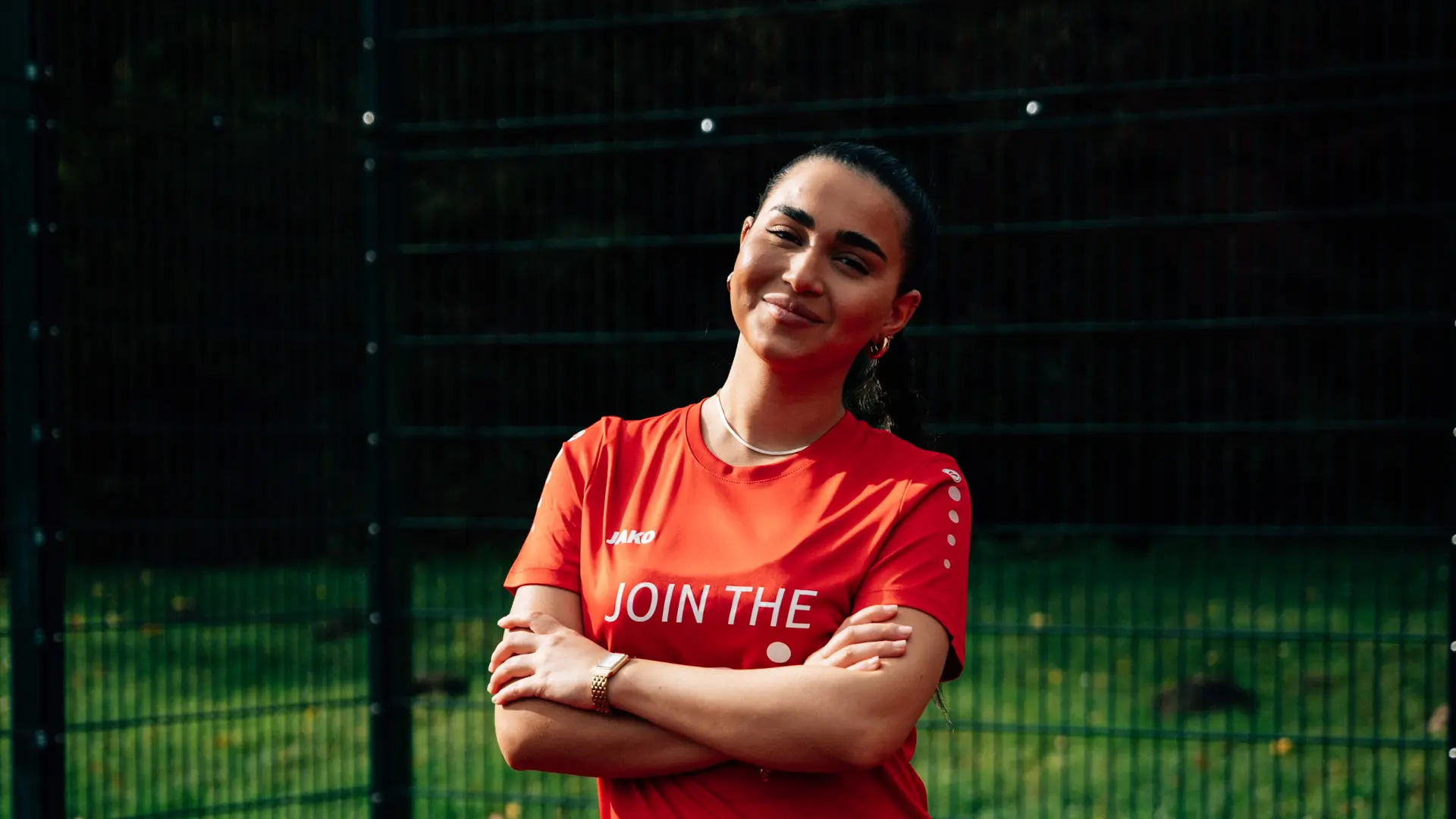 Fussballspielerin Portrait Nachtlook